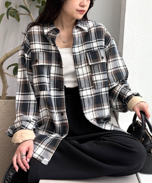 CIAOPANIC TYPY（チャオパニックティピー）の「【乾きやすい◎】ユニセックス/パナマ織り/袖配色/チェックシャツジャケット（シャツ/ブラウス・レディース・ベージュ/ピンク/ブラウン/グリーン・MEDIUM/LARGE）」の2枚目の写真