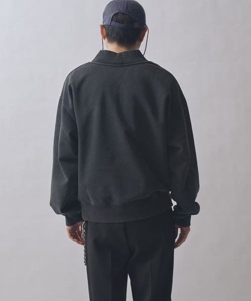 Lui's（ルイス）の「クリーンスノーウォッシュVネックスウェット（スウェット・メンズ・アイボリー/ブラック・S/M）」の6枚目の写真