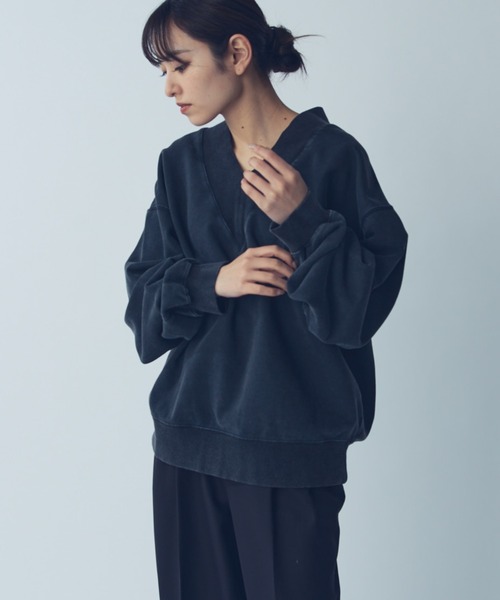 Lui's(ルイス)の「クリーンスノーウォッシュVネックスウェット(スウェット・メンズ・アイボリー/ブラック・S/M)」の14枚目の写真