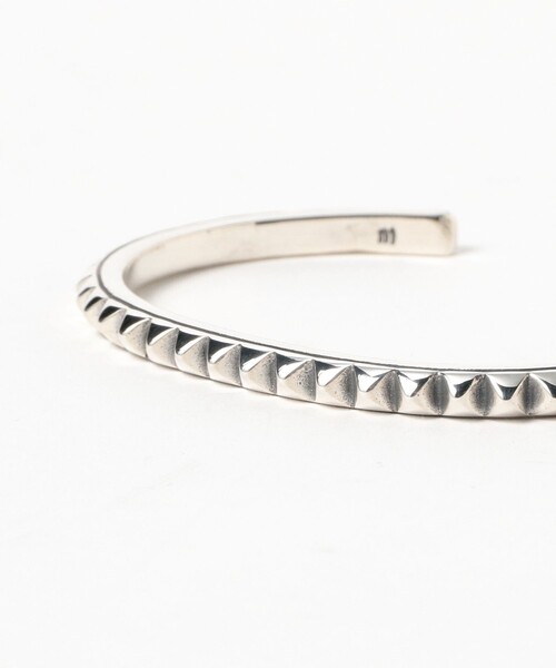 BILL WALL LEATHER(ビルウォールレザー)の「Spike Bangle(バングル/リストバンド・レディース・その他・MEDIUM)」の5枚目の写真