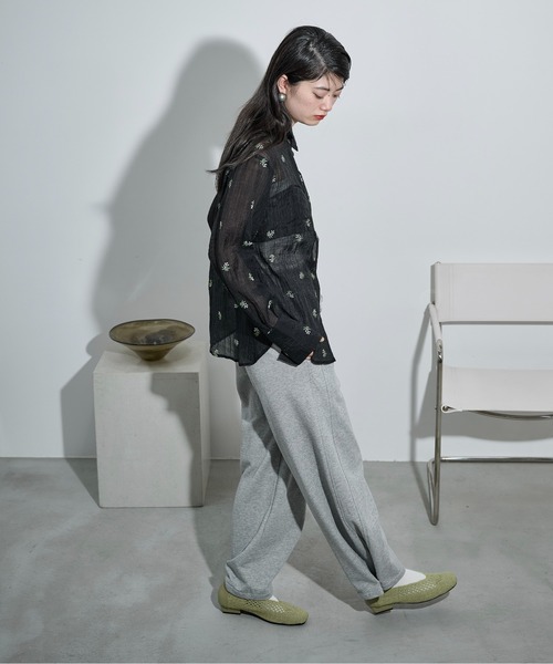 THE YOn（ザヨン）の「フェイクレザーヒールメッシュパンプス（パンプス・レディース・セージグリーン/ピンク/ホワイト・39/38/37）」の11枚目の写真