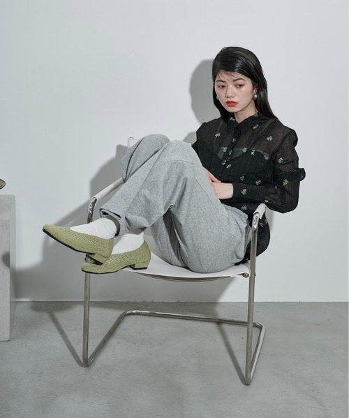 THE YOn（ザヨン）の「フェイクレザーヒールメッシュパンプス（パンプス・レディース・セージグリーン/ピンク/ホワイト・39/38/37）」の13枚目の写真