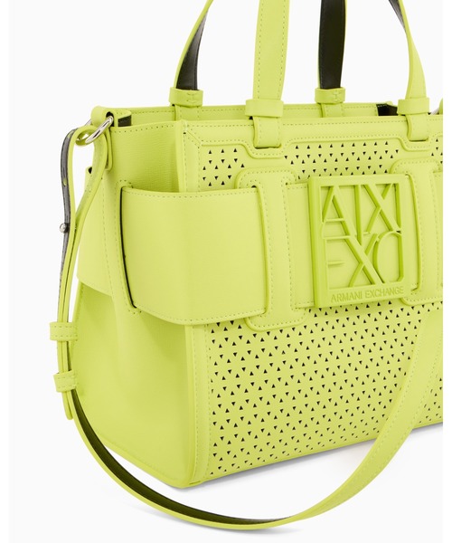 ARMANI EXCHANGE(アルマーニエクスチェンジ)の「【A|X アルマーニ エクスチェンジ】BOXロゴバックル パンチングミニハンドバッグ(ハンドバッグ・レディース・オフホワイト/ライトグリーン・FREE)」の3枚目の写真