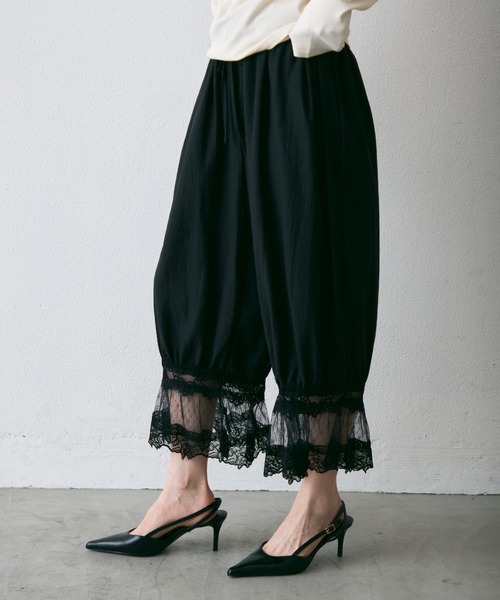 Trish（トリッシュ）の「レースバルーンドロストパンツ（その他パンツ・レディース・ホワイト/ブラック・FREE）」の2枚目の写真