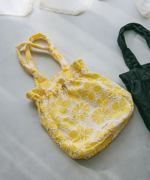 niko and...(ニコアンド)の「【A4サイズ収納可能】レーストートバッグ(トートバッグ・レディース・その他1/イエロー/ナチュラル/ブラック・0)」の1枚目の写真