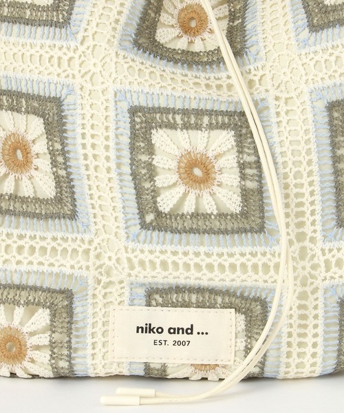 niko and...(ニコアンド)の「【A4サイズ収納可能】レーストートバッグ(トートバッグ・レディース・その他1/イエロー/ナチュラル/ブラック・0)」の20枚目の写真