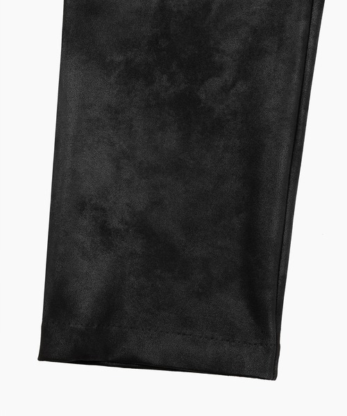 LAD MUSICIAN（ラッドミュージシャン）の「STRETCH FAUX LEATHER JERSEY STRAIGHT PANTS（スウェットパンツ・メンズ・ブラック・42/46/44）」の4枚目の写真