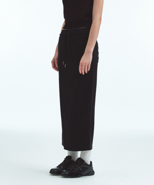 Rest&Recreation(レストアンドレクリエーション)の「SWEAT MAXI SKIRT - BLACK(スカート・レディース・その他・SMALL/MEDIUM)」の4枚目の写真