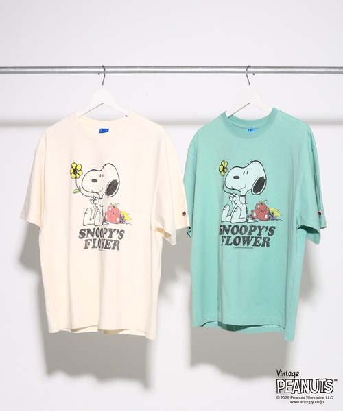 FRUIT OF THE LOOM(フルーツオブザルーム)の「FTL x PEANUTS 19/-スラブ天竺1 / ピーナッツ コラボ 半袖Tシャツ / SNOOPY'S FLOWER(Tシャツ/カットソー・メンズ・アイボリー/サックスブルー・S/M/L)」の5枚目の写真
