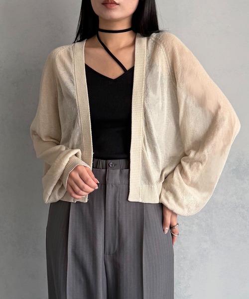 &g'aime(アンジェム)の「【&g'aime 】ホックフロントシアーカーディガン Hook-Front Sheer Cardigan(ニット/セーター・レディース・チャコールグレー/ブルー/アイボリー/ブラック・FREE)」の6枚目の写真