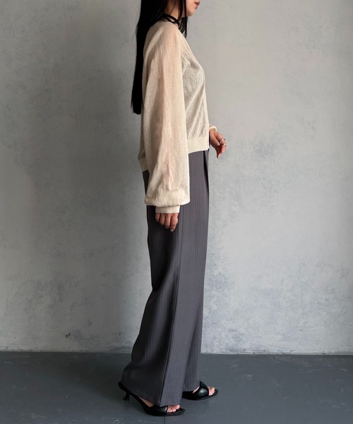 &g'aime(アンジェム)の「【&g'aime 】ホックフロントシアーカーディガン Hook-Front Sheer Cardigan(ニット/セーター・レディース・チャコールグレー/ブルー/アイボリー/ブラック・FREE)」の13枚目の写真