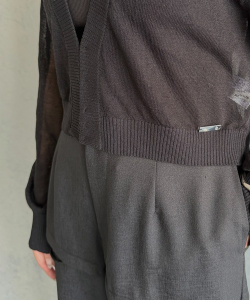 &g'aime(アンジェム)の「【&g'aime 】ホックフロントシアーカーディガン Hook-Front Sheer Cardigan(ニット/セーター・レディース・チャコールグレー/ブルー/アイボリー/ブラック・FREE)」の22枚目の写真