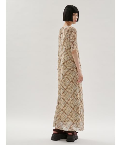 emmi(エミ)の「シアーメッシュチェックワンピース(ワンピース・レディース・イエロー/ライトブルー・1/0)」の14枚目の写真