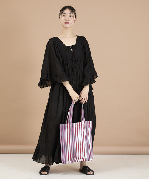 Freada(フリーダ)の「Freada/フリーダ インド スクエアネック フリルドレス(ワンピース・レディース・ブラック/レッド・ONE SIZE)」の15枚目の写真