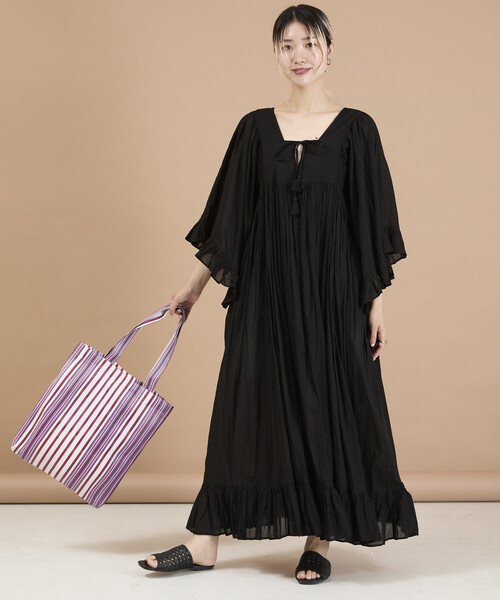 Freada(フリーダ)の「Freada/フリーダ インド スクエアネック フリルドレス(ワンピース・レディース・ブラック/レッド・ONE SIZE)」の11枚目の写真