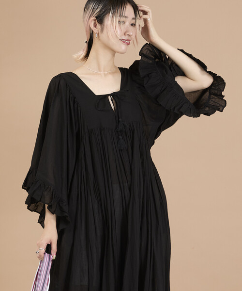 Freada(フリーダ)の「Freada/フリーダ インド スクエアネック フリルドレス(ワンピース・レディース・ブラック/レッド・ONE SIZE)」の10枚目の写真