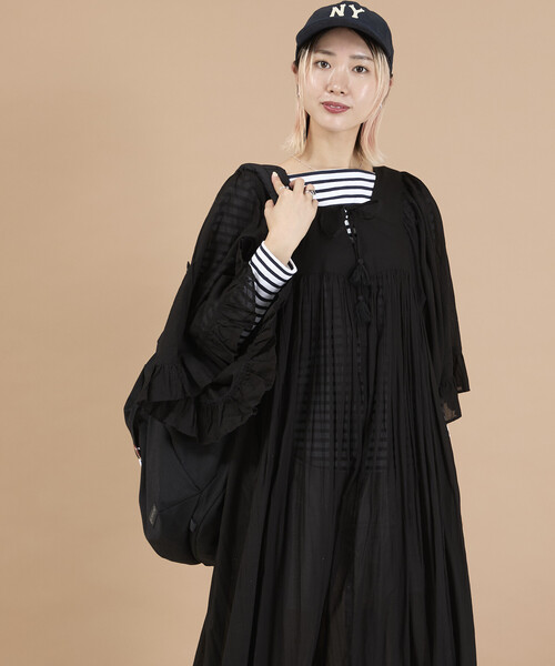 Freada(フリーダ)の「Freada/フリーダ インド スクエアネック フリルドレス(ワンピース・レディース・ブラック/レッド・ONE SIZE)」の7枚目の写真