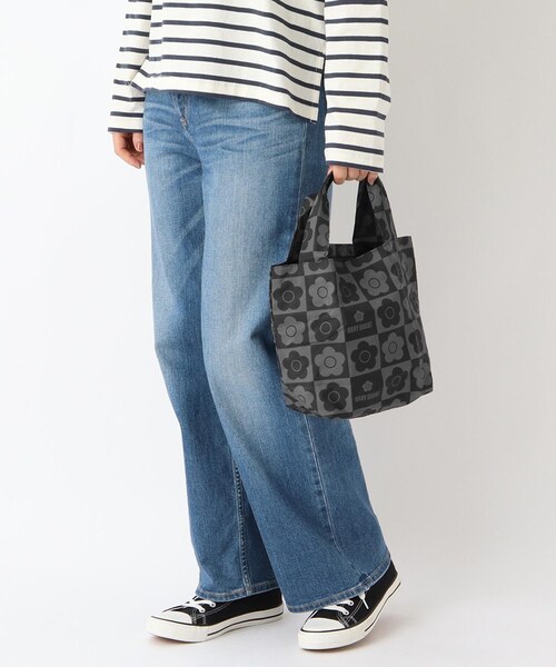 one'sterrace(ワンズテラス)の「MARY QUANT エコバッグ 1202 S(エコバッグ/サブバッグ・レディース・ブラック系8・99)」の7枚目の写真
