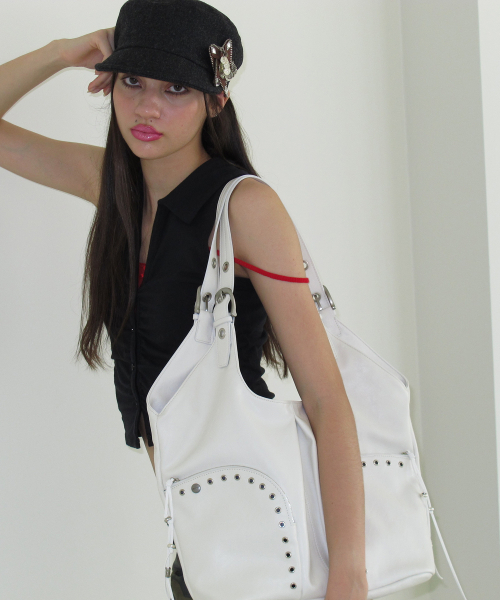 YEOMIMの「verso bag (cream)（ショルダーバッグ・レディース・その他・FREE）」の4枚目の写真