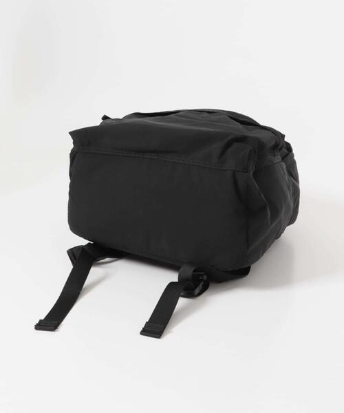 URBAN RESEARCH DOORS（アーバンリサーチドアーズ）の「ウォッシャブルマルチ収納リュック（バックパック/リュック・レディース・チャコールグレー/ブラック・ONE）」の16枚目の写真