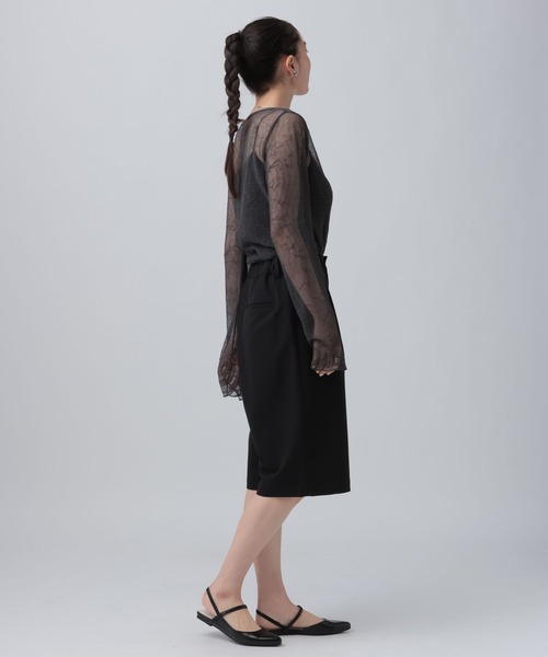 LEPSIM（レプシィム）の「シアープリーツデザインプルオーバー　639389（Tシャツ/カットソー・レディース・イエロー/ブルー/グレー/アイボリー・FREE）」の16枚目の写真