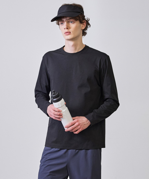 BASIC HOUSE（ベーシックハウス）の「通気性ソロナレギュラーフィットラウンドネック無地長袖Tシャツブラック（Tシャツ/カットソー・メンズ・ブラック・100/105/110/115/95）」の6枚目の写真