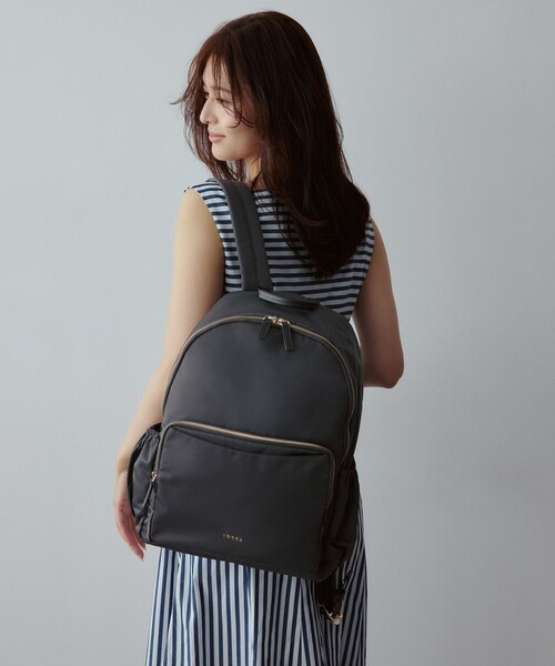 TOCCA(トッカ)の「OUVRIR BACKPACK バックパック(バックパック/リュック・レディース・ライトグレー系/ネイビー系/ブラック系・F)」の2枚目の写真