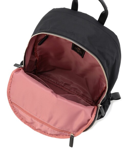TOCCA(トッカ)の「OUVRIR BACKPACK バックパック(バックパック/リュック・レディース・ライトグレー系/ネイビー系/ブラック系・F)」の17枚目の写真