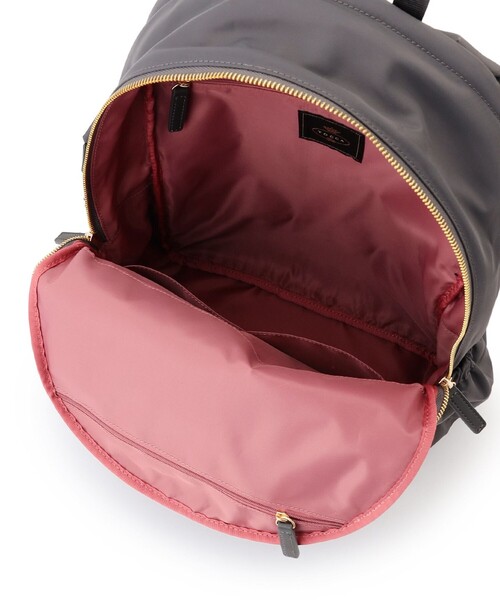 TOCCA(トッカ)の「OUVRIR BACKPACK バックパック(バックパック/リュック・レディース・ライトグレー系/ネイビー系/ブラック系・F)」の20枚目の写真