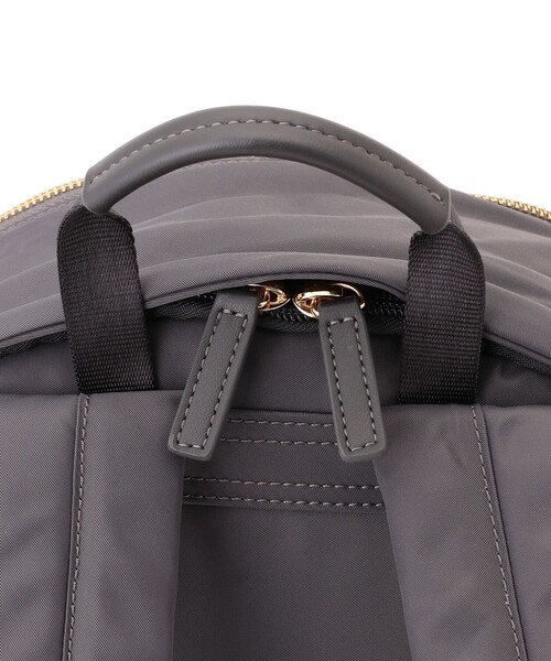 TOCCA(トッカ)の「OUVRIR BACKPACK バックパック(バックパック/リュック・レディース・ライトグレー系/ネイビー系/ブラック系・F)」の22枚目の写真
