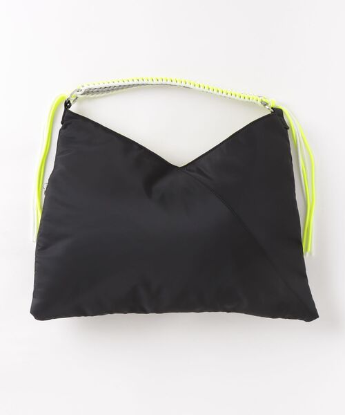 COMMON WARE(コモンウェアー)の「EM:cheek チーク neon handle TA shoulder ナイロンハンドルショルダー(トートバッグ・レディース・ブラック/キャメル/グレー・FREE)」の20枚目の写真