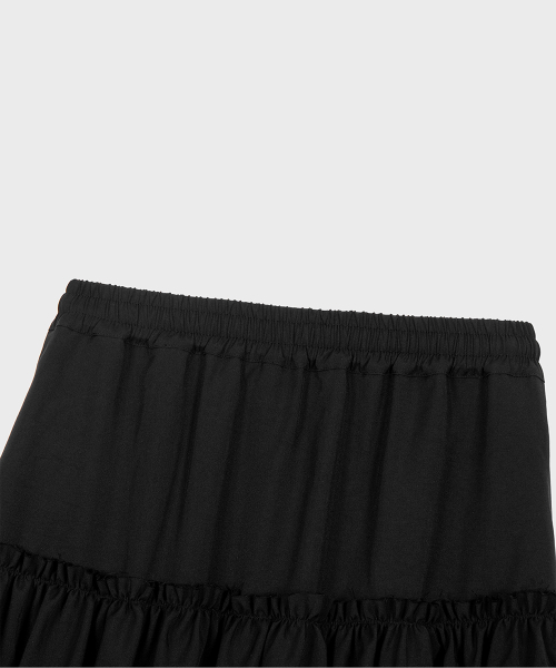 ALKI ALKA(アルキアルカ)の「Tiered Maxi Skirt (Black)(スカート・レディース・ブラック・FREE)」の6枚目の写真