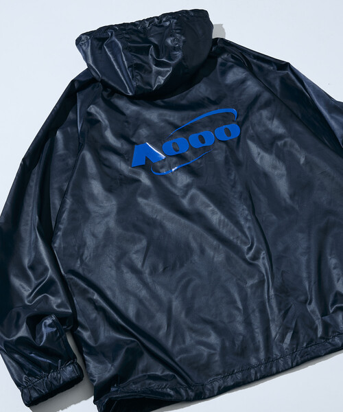 UMBRO(アンブロ)の「UMBRO/アンブロ UMBRO × Aooo アノラックパーカー(ブルゾン・メンズ・オフホワイト/ネイビー・MEDIUM/LARGE/X-LARGE)」の4枚目の写真