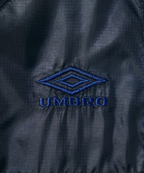 UMBRO(アンブロ)の「UMBRO/アンブロ UMBRO × Aooo アノラックパーカー(ブルゾン・メンズ・オフホワイト/ネイビー・MEDIUM/LARGE/X-LARGE)」の9枚目の写真