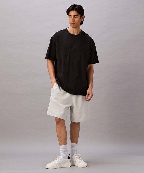 Calvin Klein(カルバン・クライン)の「モノグラム ショートパンツ(その他パンツ・メンズ・ベージュ/ブラック・XL/M/S/L)」の8枚目の写真