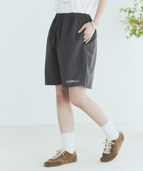 Firsthand（ファーストハンド）の「MA Firsthand/マ ファーストハンド ベーシック ロゴ ナイロン バギーショーツ / BASIC LOGO SHORTS（その他パンツ・レディース・チャコールグレー/ブラック・MEDIUM/SMALL/LARGE）」の16枚目の写真