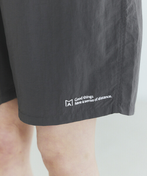 Firsthand（ファーストハンド）の「MA Firsthand/マ ファーストハンド ベーシック ロゴ ナイロン バギーショーツ / BASIC LOGO SHORTS（その他パンツ・レディース・チャコールグレー/ブラック・MEDIUM/SMALL/LARGE）」の19枚目の写真
