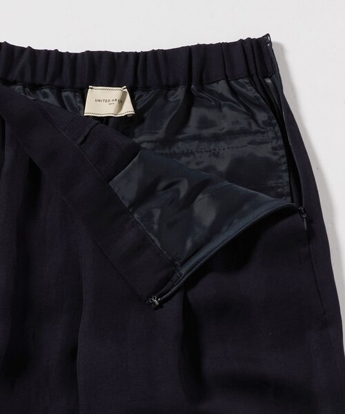 UNITED ARROWS（ユナイテッドアローズ）の「タック イージーパンツ ‐ウォッシャブル‐（スラックス・レディース・ネイビー/ブラック・38/36）」の22枚目の写真