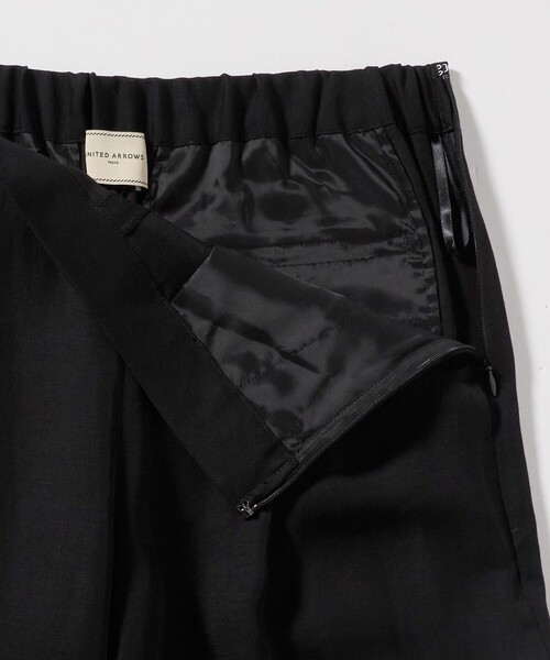 UNITED ARROWS（ユナイテッドアローズ）の「タック イージーパンツ ‐ウォッシャブル‐（スラックス・レディース・ネイビー/ブラック・38/36）」の17枚目の写真