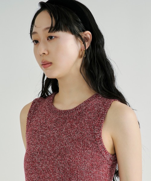 Ezick（エジック）の「Fringe ｍix knit/ノースリーブヘムフリンジニット（ベスト・レディース・レッド/ブラック・FREE）」の20枚目の写真