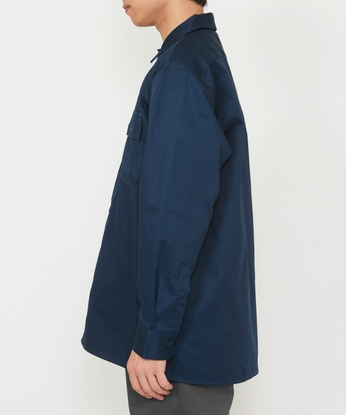 Dickies（ディッキーズ）の「Dickies/ディッキーズ ワークシャツ 長袖 "574"（シャツ/ブラウス・メンズ・ネイビー/ベージュ/ブラック/チャコールグレー・X-LARGE/MEDIUM/LARGE）」の17枚目の写真