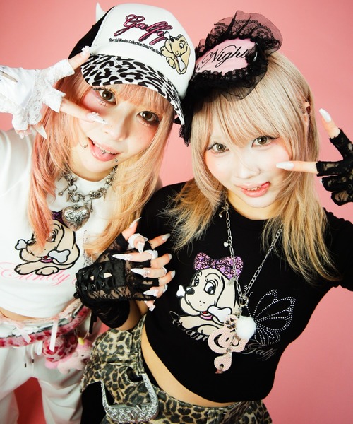 GALFY(ガルフィー)の「【GALFY】ピカピカギャルちゃんバタフライチビTEE / 【ガルフィー】ラインストーンクロップ丈半袖Tシャツ(Tシャツ/カットソー・レディース・オフホワイト/ライトピンク/ブラック・ONE SIZE)」の3枚目の写真