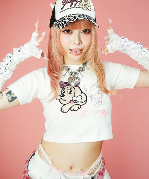 GALFY(ガルフィー)の「【GALFY】ピカピカギャルちゃんバタフライチビTEE / 【ガルフィー】ラインストーンクロップ丈半袖Tシャツ(Tシャツ/カットソー・レディース・オフホワイト/ライトピンク/ブラック・ONE SIZE)」の7枚目の写真