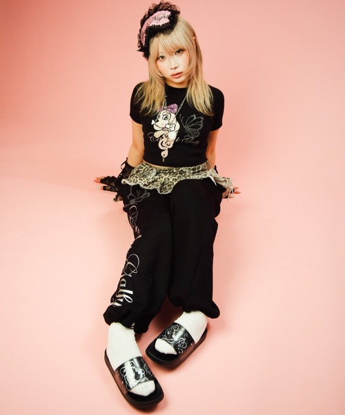 GALFY(ガルフィー)の「【GALFY】ピカピカギャルちゃんバタフライチビTEE / 【ガルフィー】ラインストーンクロップ丈半袖Tシャツ(Tシャツ/カットソー・レディース・オフホワイト/ライトピンク/ブラック・ONE SIZE)」の15枚目の写真