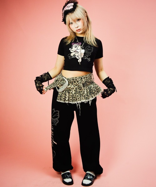 GALFY(ガルフィー)の「【GALFY】ピカピカギャルちゃんバタフライチビTEE / 【ガルフィー】ラインストーンクロップ丈半袖Tシャツ(Tシャツ/カットソー・レディース・オフホワイト/ライトピンク/ブラック・ONE SIZE)」の16枚目の写真
