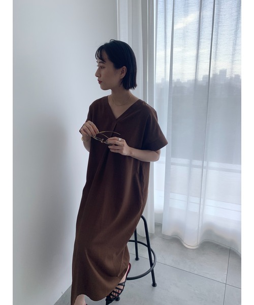 Te chichi(テチチ)の「【接触冷感】麻調サックワンピース《新色追加》(ワンピース・レディース・ブラック/ブラウン/レッド/ブルー/グリーン・F)」の15枚目の写真