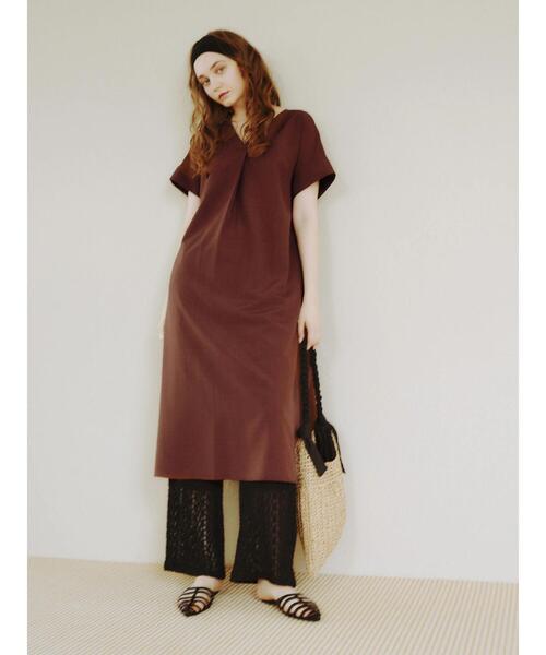 Te chichi(テチチ)の「【接触冷感】麻調サックワンピース《新色追加》(ワンピース・レディース・ブラック/ブラウン/レッド/ブルー/グリーン・F)」の16枚目の写真