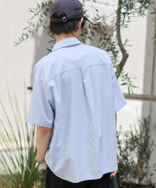 WEGO(ウィゴー)の「WEGO/【26年春夏新作】クロップドSSサッカーストライプシャツ(シャツ/ブラウス・メンズ・ブラック/サックスブルー/ピンク・MEDIUM/LARGE)」の19枚目の写真