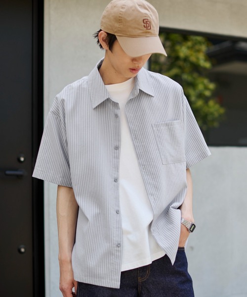 WEGO(ウィゴー)の「WEGO/【26年春夏新作】クロップドSSサッカーストライプシャツ(シャツ/ブラウス・メンズ・ブラック/サックスブルー/ピンク・MEDIUM/LARGE)」の11枚目の写真