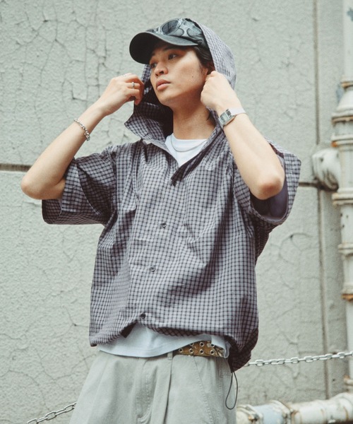 RAGEBLUE(レイジブルー)の「Draw Strings Hood Check Shirt/ドロスト付きフードチェックシャツ(シャツ/ブラウス・メンズ・ブラック/ベージュ/ブルー・FREE)」の4枚目の写真